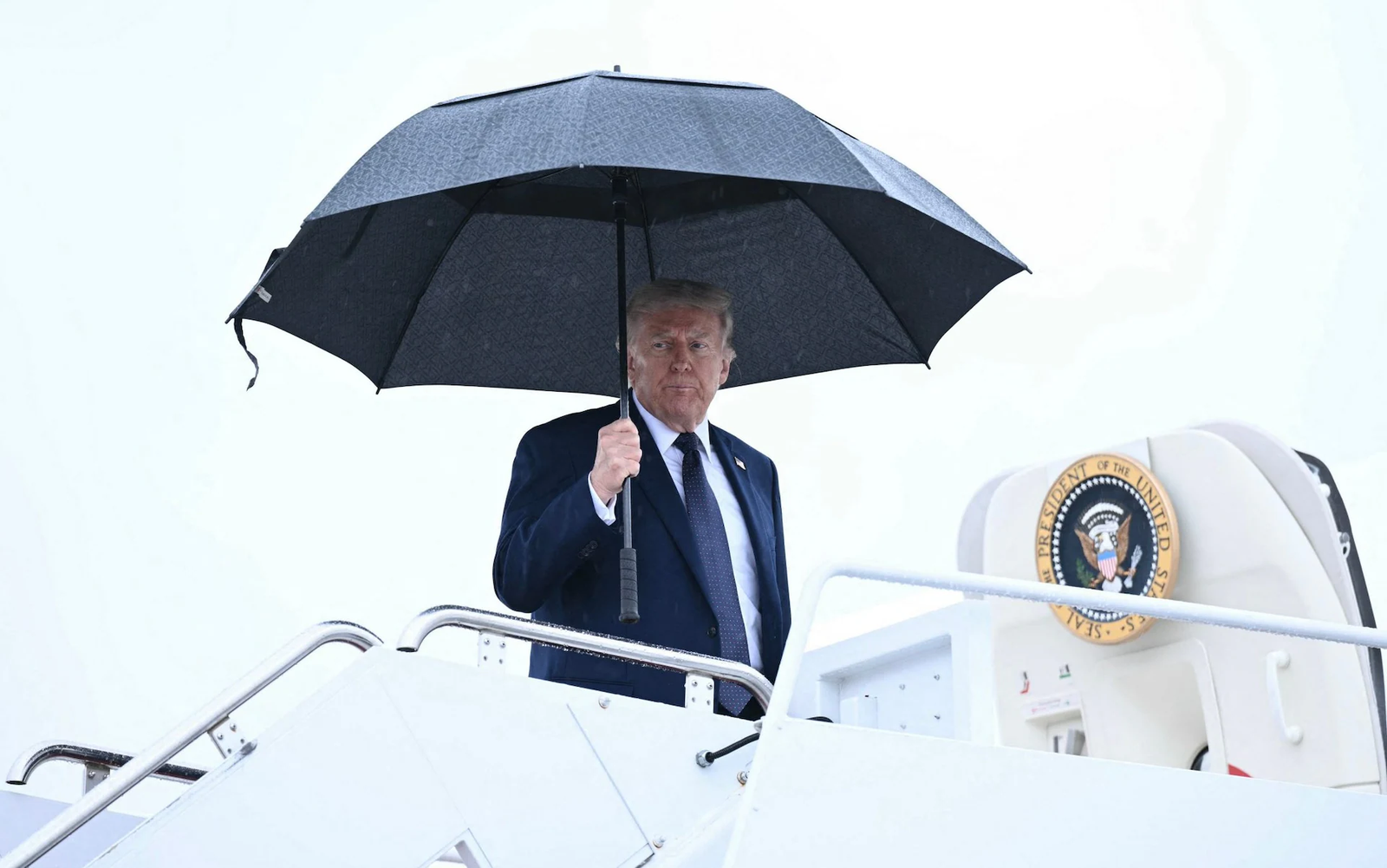 Trump clears his journal