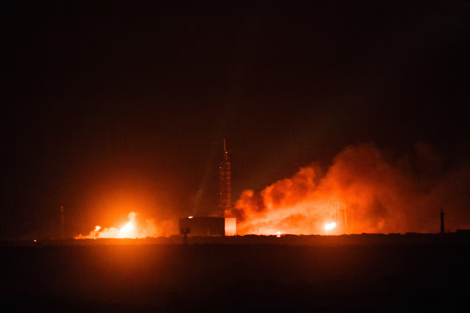 Blue Origin rocket explodes on launchpad