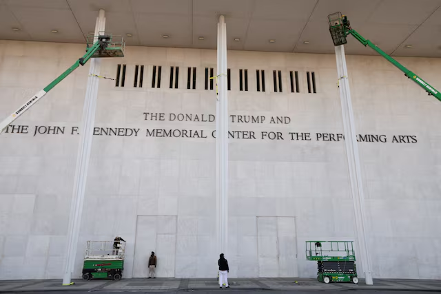 transfer' Kennedy Center to Congress
