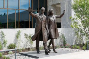 Obama Presidential Center Opens in Chicago