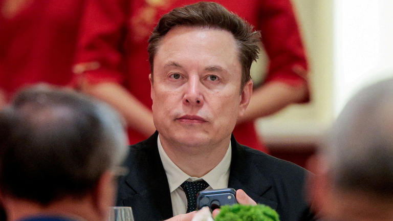 SpaceX says its worth $1.75tn