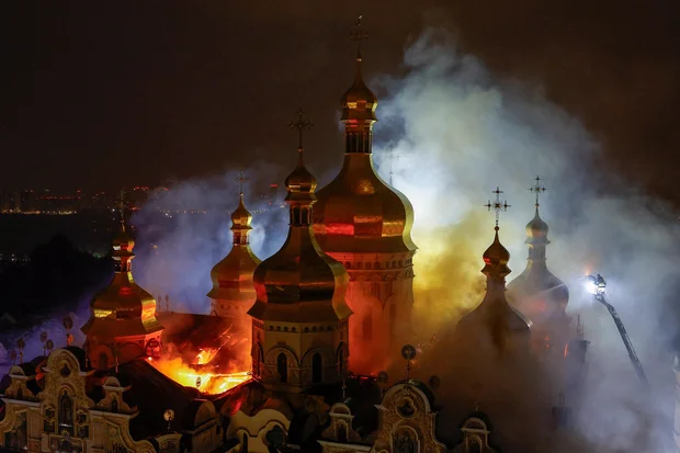 russian strikes kill eleven in ukraine